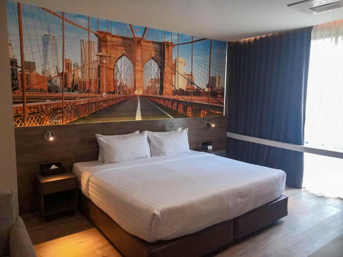 Manhattan Hotel Bangkok Eksteriør billede