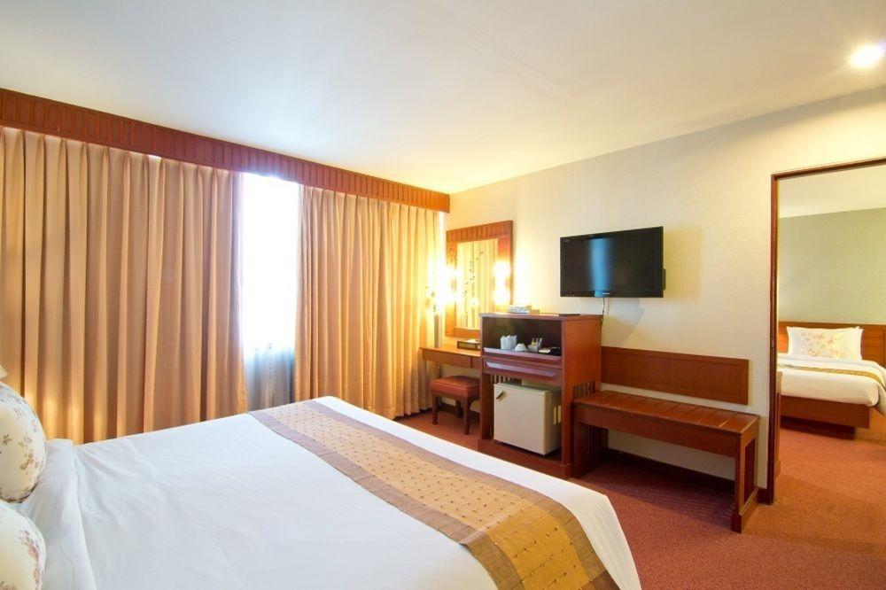 Manhattan Hotel Bangkok Eksteriør billede
